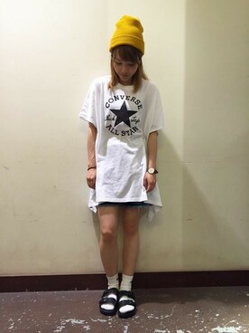 「CONVERSE（コンバース）のアイテム（Tシャツ/カットソー）」を使った、Right-on 店舗スタッフさん（レディース・155cm）の夏コーディネート