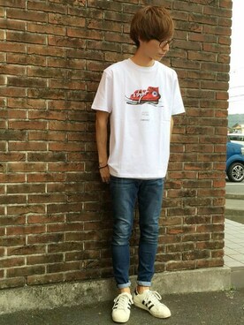 「CONVERSE（コンバース）のアイテム（Tシャツ/カットソー）」を使った、Right-on 店舗スタッフさん（メンズ・173cm）の夏コーディネート