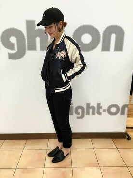 「Right-on（ライトオン）のアイテム（ブルゾン）」を使った、Right-on 店舗スタッフさん（レディース・162cm）の秋コーディネート
