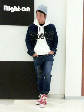 「Champion（チャンピオン）のアイテム（ニットキャップ/ビーニー）」を使った、Right-on 店舗スタッフさん（メンズ・172cm）の秋コーディネート