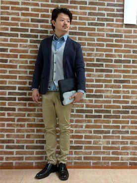 「Right-on（ライトオン）のアイテム（チノパンツ）」を使った、Right-on 店舗スタッフさん（メンズ・175cm）の秋コーディネート