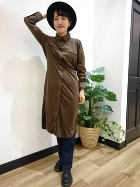 「Right-on（ライトオン）のアイテム（シャツワンピース）」を使った、Right-on 店舗スタッフさん（レディース・160cm）の秋コーディネート