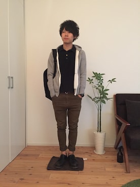「BLUE WORK（ブルーワーク）のアイテム（トップス）」を使った、ひかるさん（メンズ・166cm・20代）の夏コーディネート