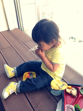 「ZARA（ザラ）のアイテム（Tシャツ/カットソー、イエロー系）」を使った、yamaDaさん（レディース・80cm）の夏コーディネート