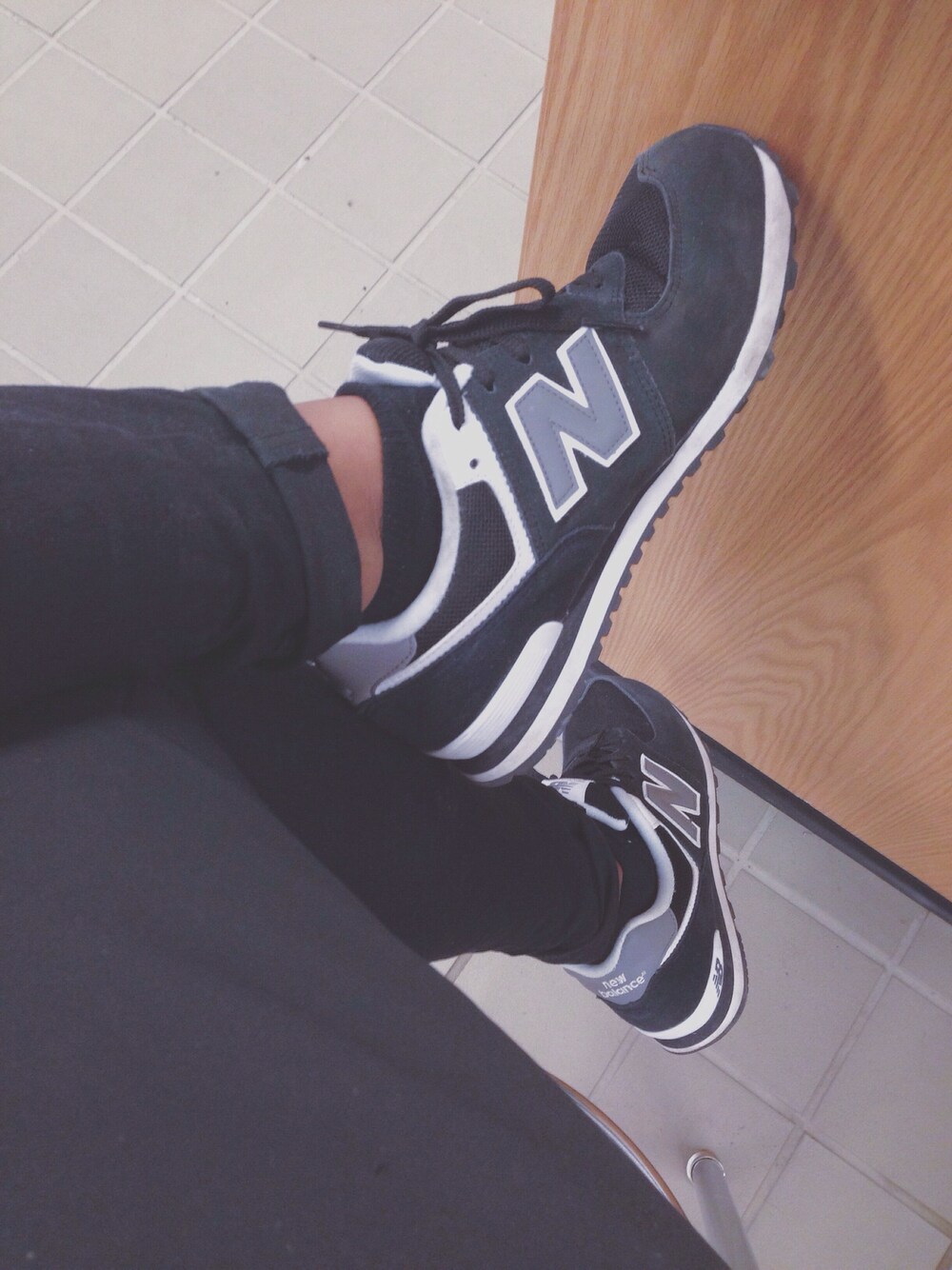 「sneakers、New Balance、black」｜「NEW BALANCEのアイテム（スニーカー、ブラック系）」を使った、sunnieさん（レディース・165cm）の春コーディネートの1枚目の写真