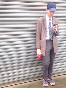 「zinif（ジニフ）のアイテム」を使った、Chi Fong Changさん（メンズ・185cm）の春コーディネート