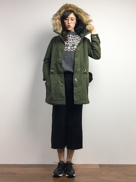 「クロップドパンツ」｜ちゃら(永安いずみ)さん（レディース・173cm）の冬コーディネート