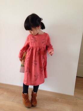 「bobochosesのアイテム（ワンピース、レッド系）」を使った、maroさん（キッズ・110cm）の秋コーディネート