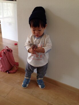 「OLD NAVY（オールドネイビー）のアイテム（Tシャツ/カットソー、ホワイト系）」を使った、maroさん（キッズ・110cm）の秋コーディネート