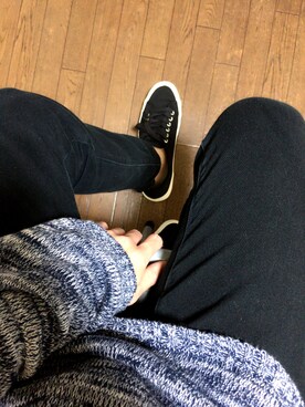 「GU（ジーユー）のアイテム（デニムパンツ、ブラック系）」を使った、ruさん（メンズ・164cm）の春コーディネート