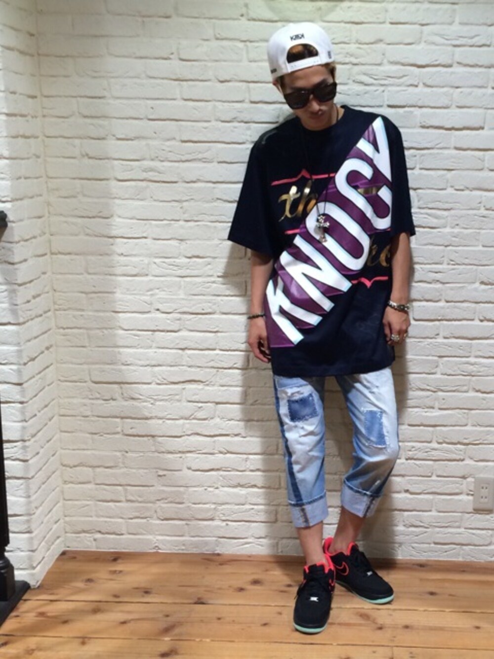 「LHP、street、men、観戦スタイル」｜「L.H.PのLHP/エルエイチピー/JUUN.J/ジューンジェイ/『LHP限定』KNOCK TEE（Tシャツ/カットソー、ブルー系）」を使った、NAOさん（メンズ・177cm）の夏コーディネートの1枚目の写真