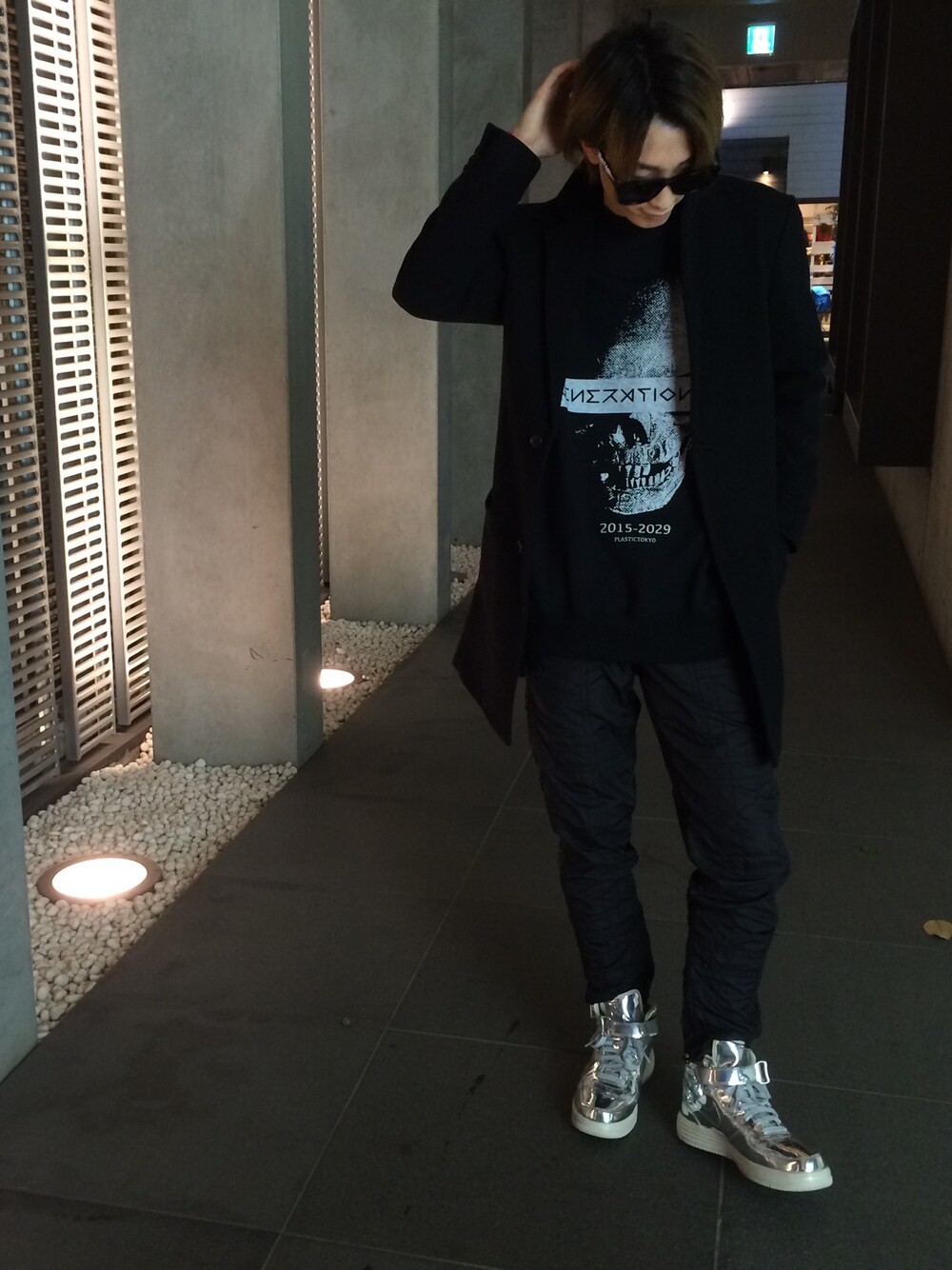 「コート、LHP、サングラス」｜「A.D.S.R.のLHP/エルエイチピー/ADSR/エーディーエスアール/ATKINS（サングラス、ブラック系）」を使った、NAOさん（メンズ・177cm）の冬コーディネートの1枚目の写真