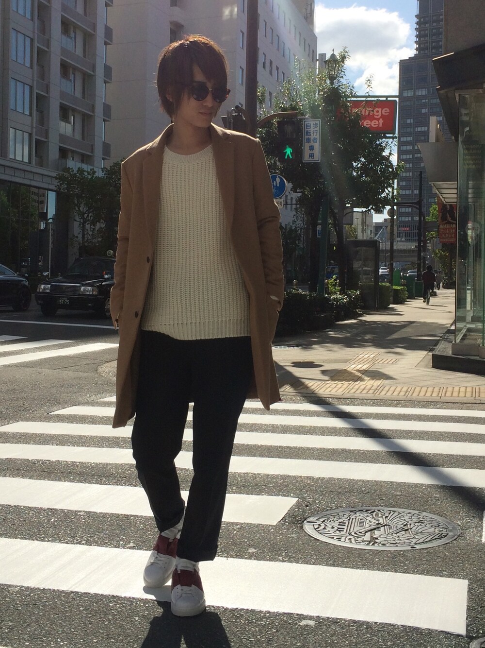 「LHP」｜「L.H.PのLHP/エルエイチピー/Unclicht/アンクリヒト/CashmereChester Cort 　madeinjapan（チェスターコート、ベージュ系）」を使った、NAOさん（メンズ・177cm）の秋コーディネートの1枚目の写真