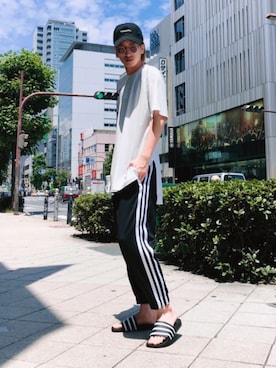 「Y-3（ワイスリー）のアイテム（パンツ）」を使った、NAOさん（メンズ・177cm）の夏コーディネート