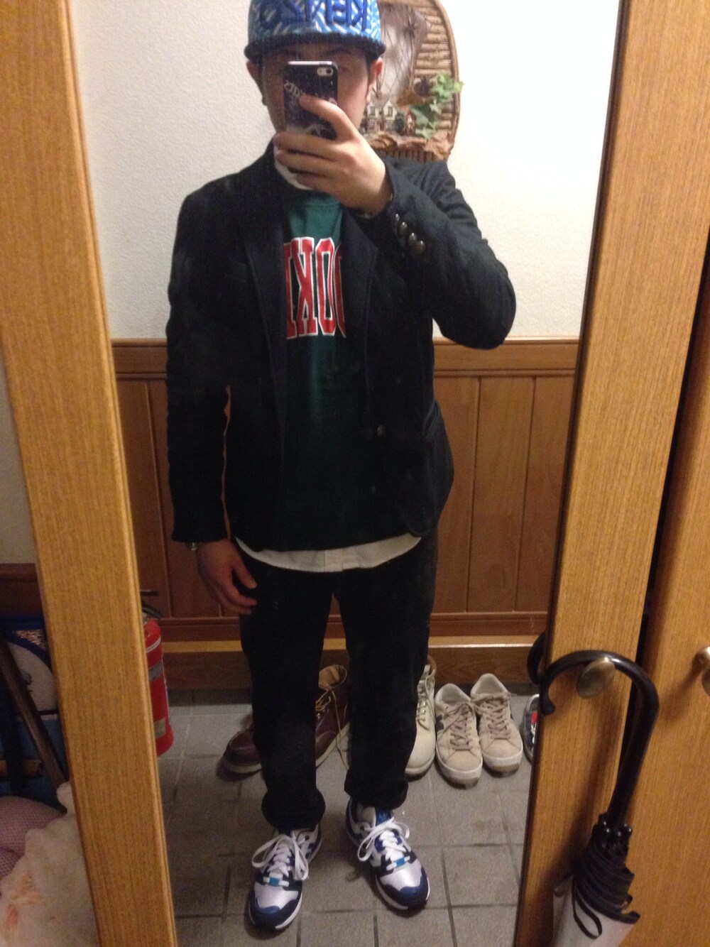 「モノトーン、モード、KENZO×NEWERA、KENZO、セットアップ」｜「WEGOの管理が甘くてしわしわです…~_~;（スウェット、グリーン系）」を使った、Takaさん（メンズ・165cm）の秋コーディネートの1枚目の写真