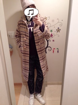 「ロゴニット」｜「アイテム（ダッフルコート）」を使った、わんちゃんさん（レディース・168cm）の冬コーディネート