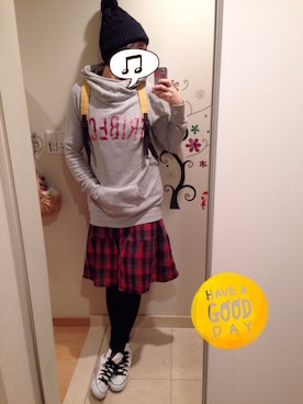 「アイテム（シャツワンピース、レッド系）」を使った、わんちゃんさん（レディース・168cm）の冬コーディネート