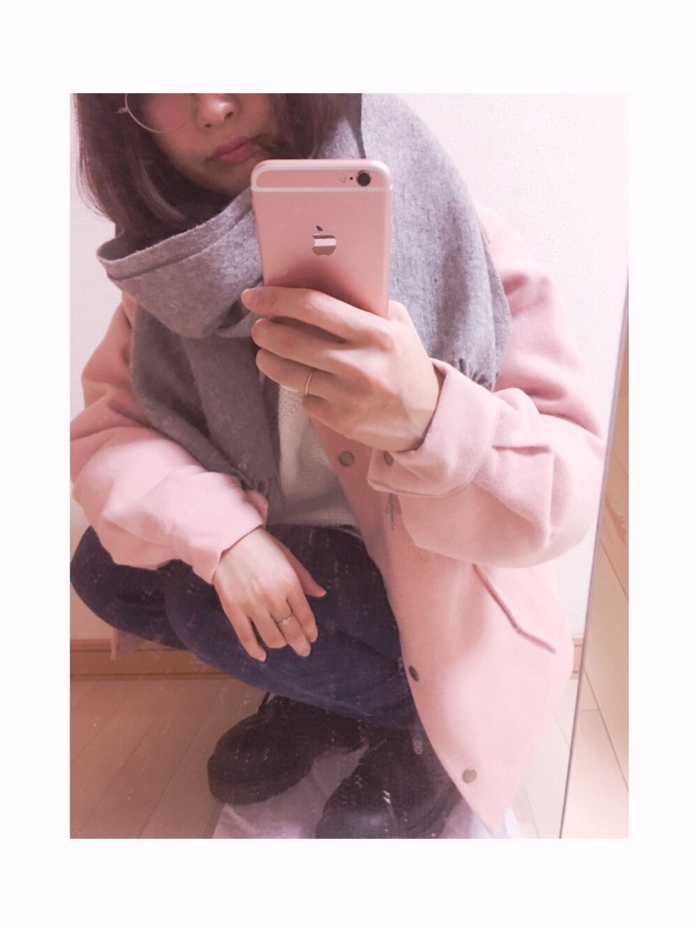 「ピンク、ベースボールジャンパー、ブルゾン、スキニーデニム、スキニー、Dr.Martens、ドクターマーチン、マーチン、used、古着」｜「DHOLICのアイテム（ブルゾン、ピンク系）」を使った、ayuさん（レディース・158cm）の冬コーディネートの1枚目の写真