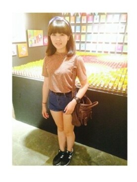 「MIRYOKU（ミリョク）のアイテム」を使った、Fang Qi Zhangさん（レディース・161cm）の秋コーディネート