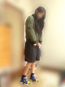 「NIXON（ニクソン）のアイテム（アナログ腕時計、ブラウン系）」を使った、🚺            8  7さん（レディース・163cm）の冬コーディネート