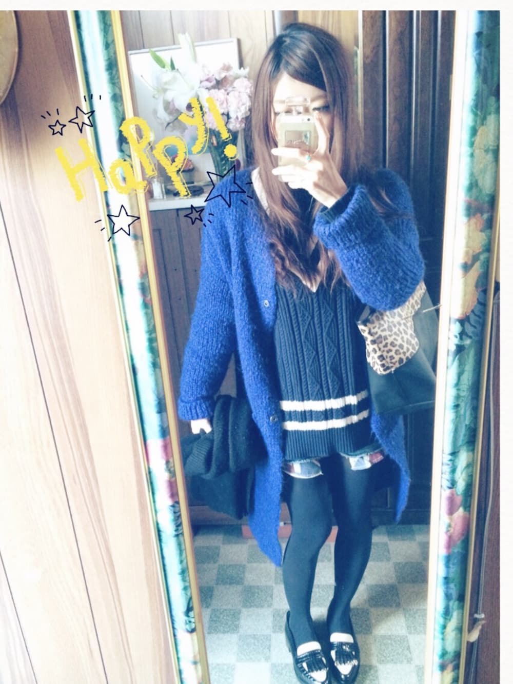 「ZARA、Tory Burch、スヌード、ロングニットカーディガン、美容院、トートバッグ、Laguna Moon、シャツ×ニット」｜「OSMOSISの靴（その他シューズ、ブラック系）」を使った、mrk28さん（レディース・158cm）の冬コーディネートの1枚目の写真