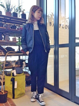 「BAYFLOW(BAYFLOW)」｜「アイテム（ミリタリージャケット）」を使った、linaさん（レディース・165cm）の冬コーディネート