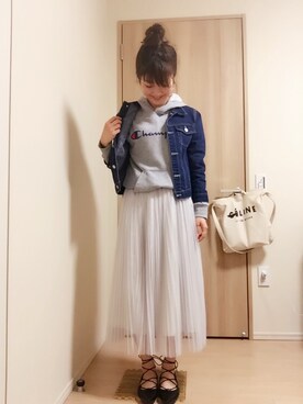 「チャンピオン パーカー」｜「アイテム（スカート）」を使った、moccoさん（レディース・156cm）の春コーディネート