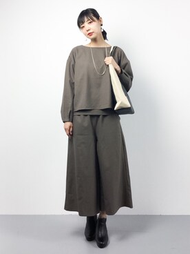 「アイテム（つなぎ/オールインワン、ベージュ系）」を使った、ambiさん（レディース・160cm）の秋コーディネート