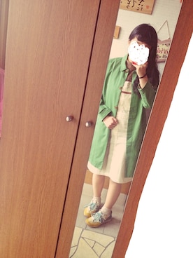 「アイテム（ステンカラーコート、グリーン系）」を使った、ひ と みさん（レディース・162cm）の春コーディネート