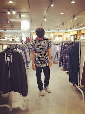 「アイテム（その他シューズ、グレー系）」を使った、YAYA吴さん（メンズ・176cm）の春コーディネート