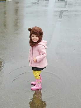 「roots（ルーツ）のアイテム（帽子）」を使った、すずなさん（キッズ・90cm）の秋コーディネート