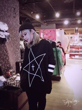 「HOT HEART （ホットハート）のアイテム」を使った、Elsaさん（レディース・155cm）の冬コーディネート