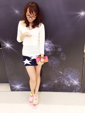 「CHARLES & KEITH（チャールズ & キース）のアイテム（財布/小物）」を使った、TippyTipさん（レディース・160cm）の秋コーディネート