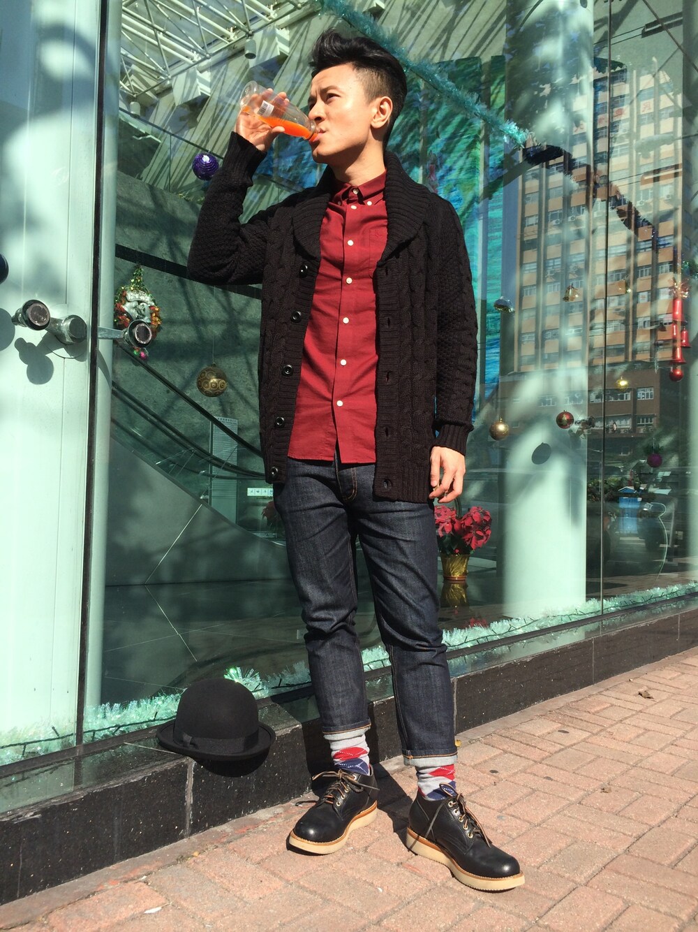 「Jack Willsのアイテム（シャツ/ブラウス、レッド系）」を使った、onchanonさん（メンズ・170cm）の冬コーディネートの1枚目の写真