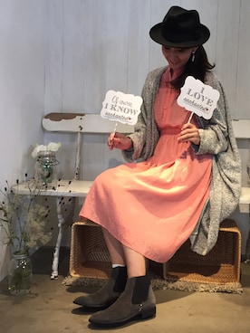 「スエードシューズ」｜「アイテム（ワンピース）」を使った、とんみさん（レディース・168cm）の秋コーディネート