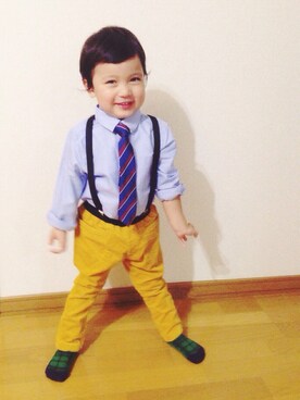 「H&M（エイチ・アンド・エム）のアイテム（シャツ/ブラウス、ブルー系）」を使った、YUUUUUTさん（キッズ・130cm）の秋コーディネート