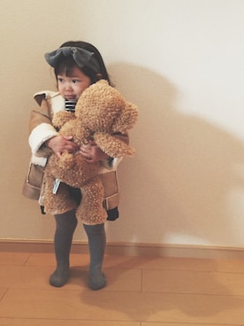 「アイテム（ムートンコート）」を使った、RIKOさん（キッズ・80cm）の秋コーディネート