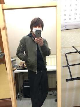 「HARE（ハレ）のウラキモウジップパーカー(HARE)（パーカー）」を使った、SUMIZOさん（メンズ・167cm）の冬コーディネート