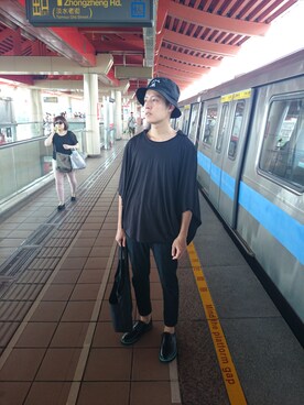 「WHILE（ワイル）のアイテム（その他シューズ）」を使った、jasonkaoさん（メンズ・176cm）の秋コーディネート