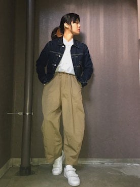 「HYKE」｜「アイテム（デニムジャケット）」を使った、ア ヤさん（レディース・166cm）の春コーディネート