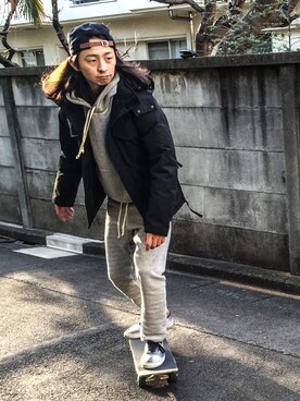 「スケボー」｜「アイテム（ダウンジャケット/コート）」を使った、ゆうぞー▼▲▼▲さん（メンズ・175cm）の冬コーディネート