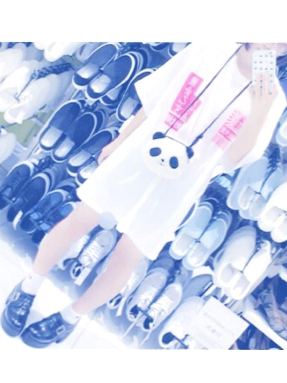 「サブカル女子」｜「ファンキーフルーツのアイテム（Tシャツ/カットソー、ホワイト系）」を使った、まいさん（レディース・152cm）の夏コーディネートの1枚目の写真