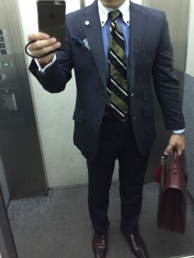 「アイテム（ドレスシューズ、パープル系）」を使った、エースさん（メンズ・170cm）の春コーディネート