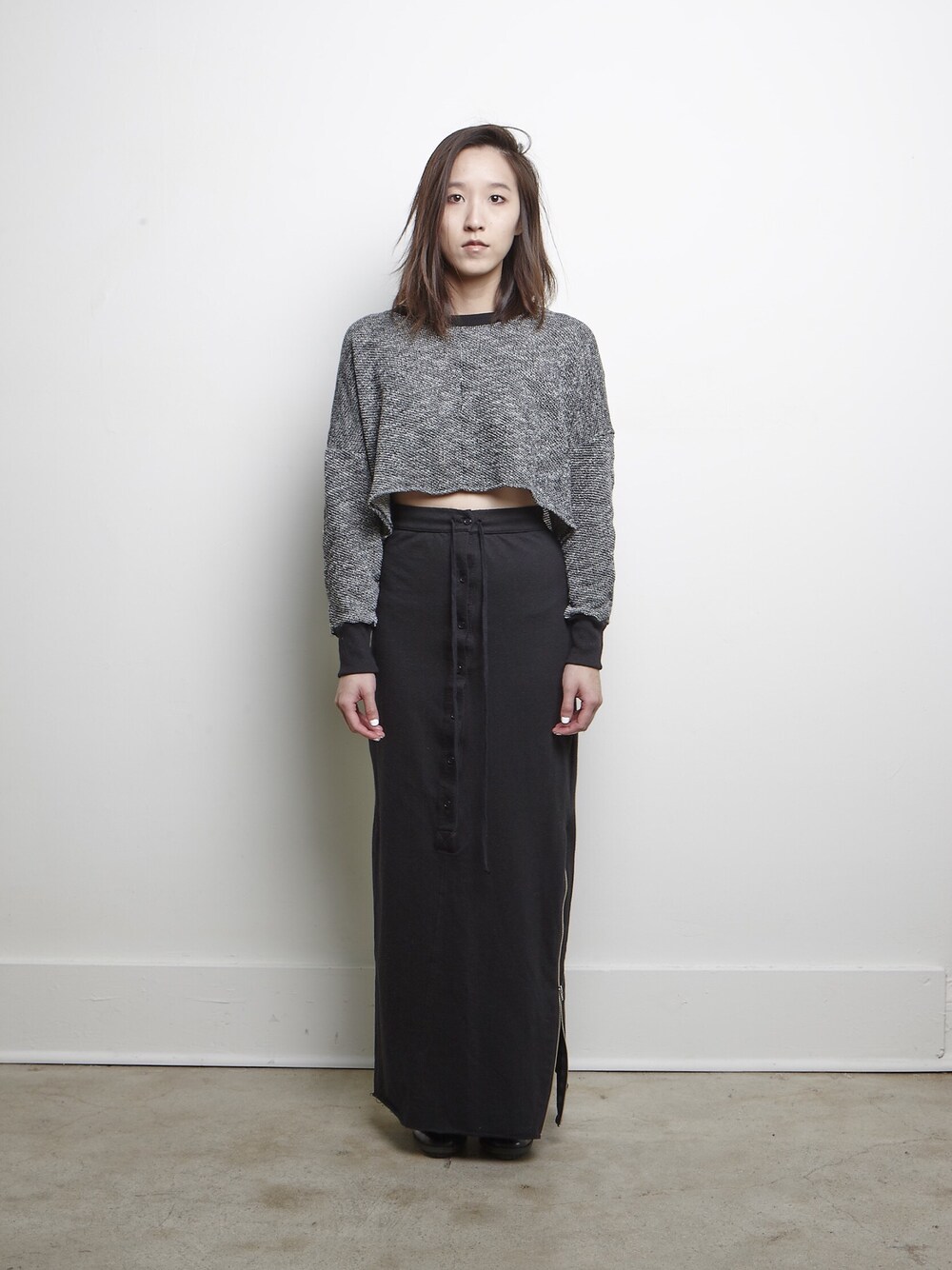「danielpatrick」｜「Daniel Patrickのアイテム（スカート、ブラック系）」を使った、DANIELPATRICKさん（レディース・165cm）の冬コーディネートの1枚目の写真