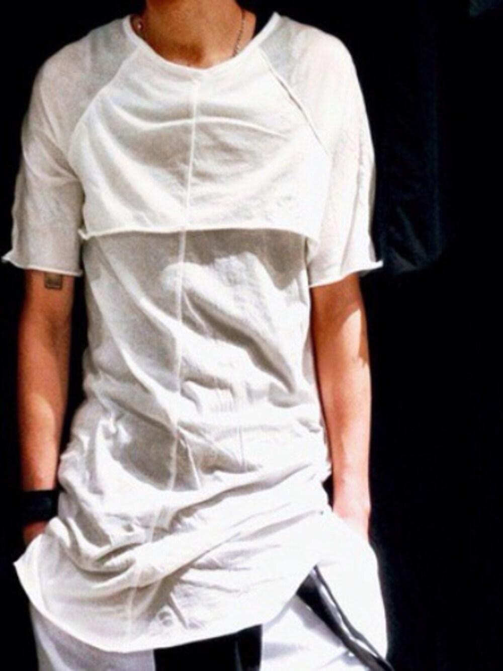 「danielpatrick」｜「Daniel Patrickのアイテム（Tシャツ/カットソー、ホワイト系）」を使った、DANIELPATRICKさん（メンズ・178cm）の冬コーディネートの1枚目の写真