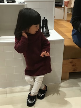 「OLD NAVY（オールドネイビー）のアイテム（トップス、レッド系）」を使った、ＲＩＣＯＯＯＯＯＯさん（キッズ・80cm）の秋コーディネート