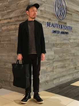 「VANSON（ヴァンソン）のアイテム（バッグ）」を使った、Yuta Okazakiさん（メンズ・165cm）の秋コーディネート