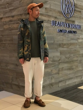 「カシミヤ」｜「アイテム（キャップ）」を使った、Yuta Okazakiさん（メンズ・165cm）の秋コーディネート