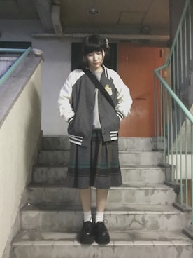 「WC（ダブル シー）のアイテム（スタジャン）」を使った、공 ( gon ）さん（レディース・159cm）の春コーディネート
