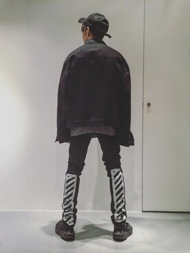 「OFF-WHITE」｜「アイテム（その他）」を使った、ゆうたさん（メンズ・170cm）の秋コーディネート